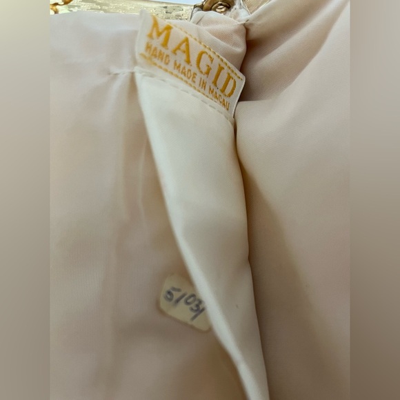 HANDMADE ~ VINTAGE MAGID ORNATE PURSE - Picture 6 of 10